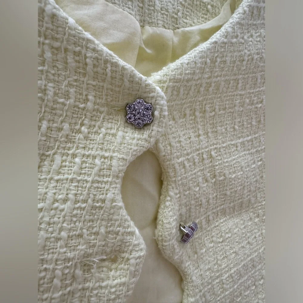 Zara- NWT Yellow Shortsleeve Scalloped Diamond Button Down Blazer Jacket